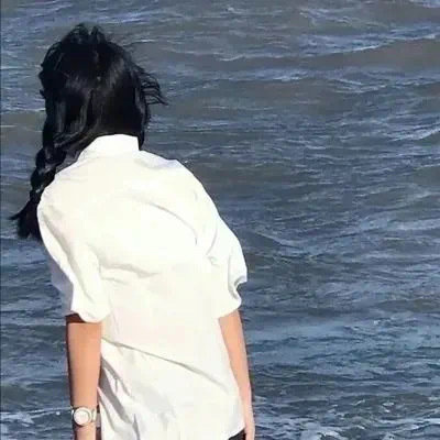昌吉伴游女生武映颖的资料