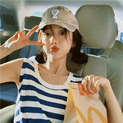昌吉伴游女生铎忆柏的资料